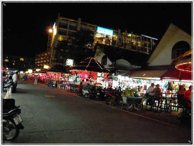 普吉島,泰國自由行,普吉島跟團,團體遊,芭東夜市,普吉島紅燈區