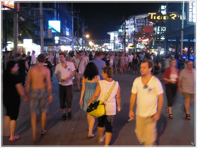 普吉島,泰國自由行,普吉島跟團,團體遊,芭東夜市,普吉島紅燈區
